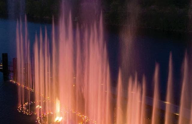 Branson Landing Fountain Show in Branson, Missouri